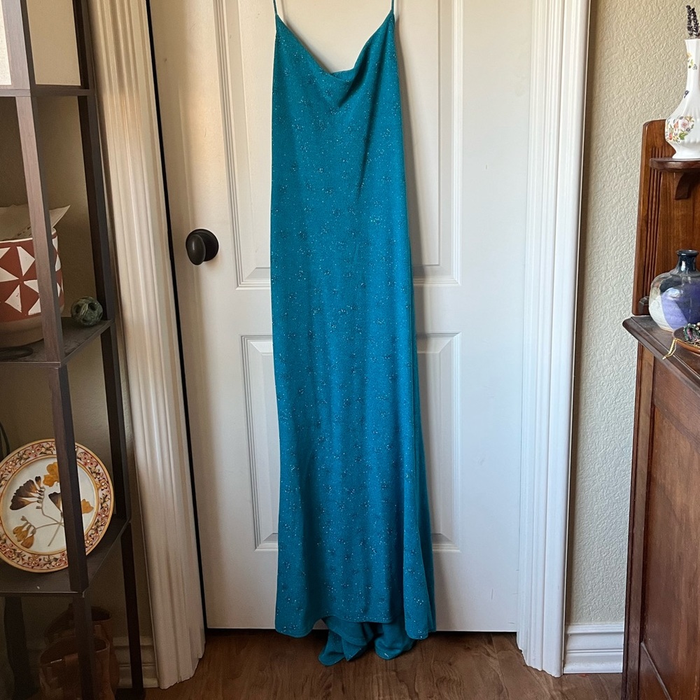GORGEOUS shimmery vintage (Y2K) backless gown